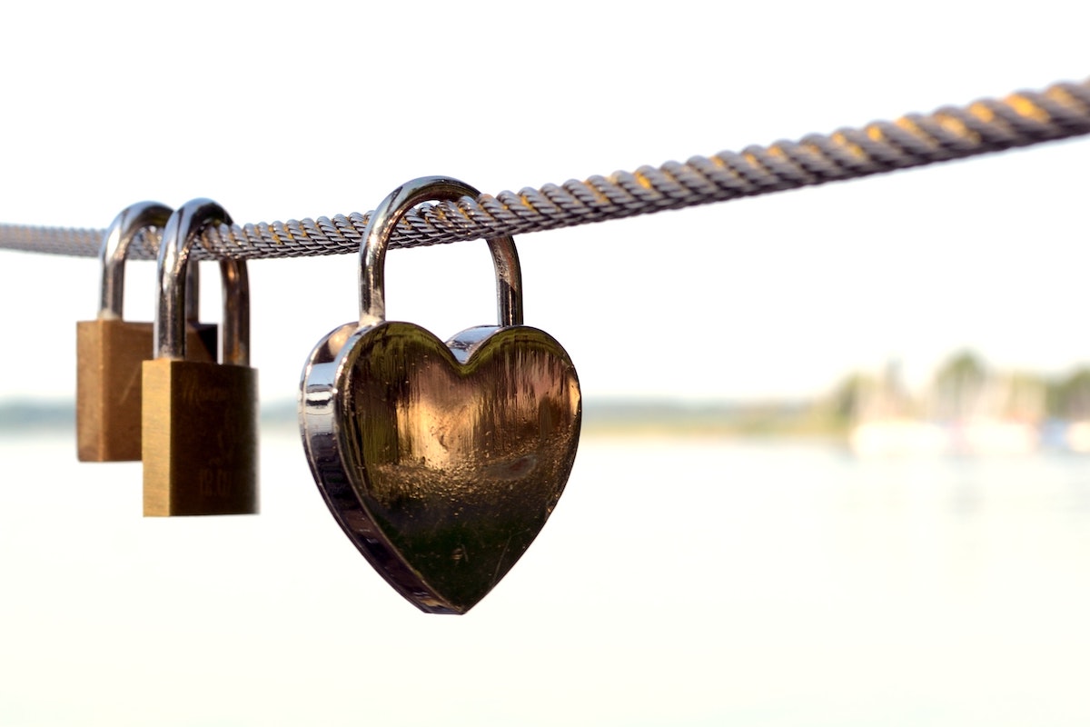 affection-conceptual-connection-256738-1e33d8-77d65a.jpg